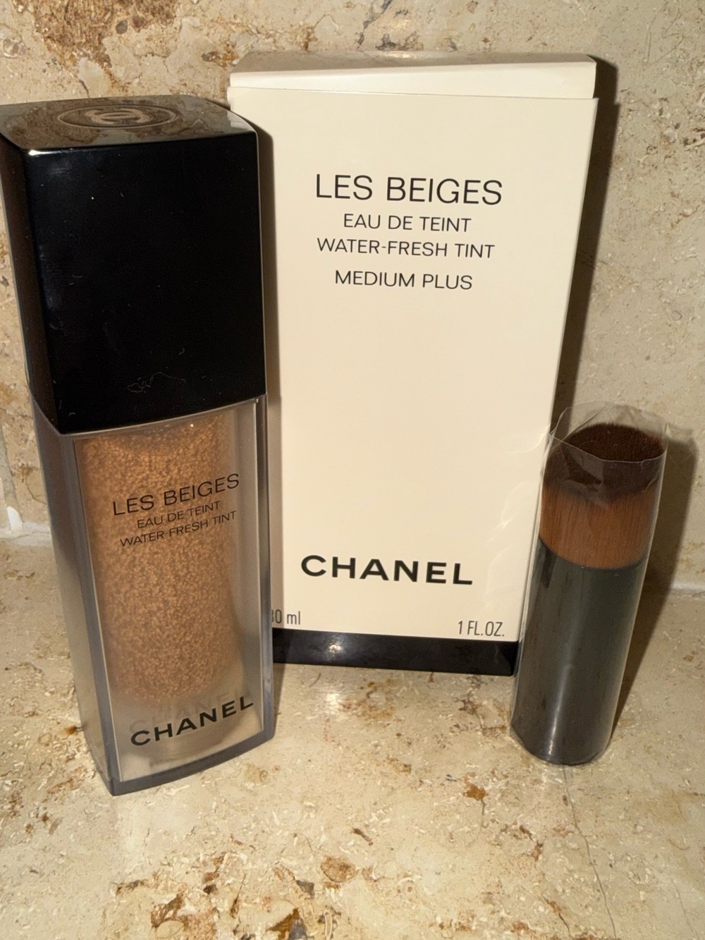 CHANEL Les Beiges Water-Fresh Tint - Medium Plus (Beige) with Brush